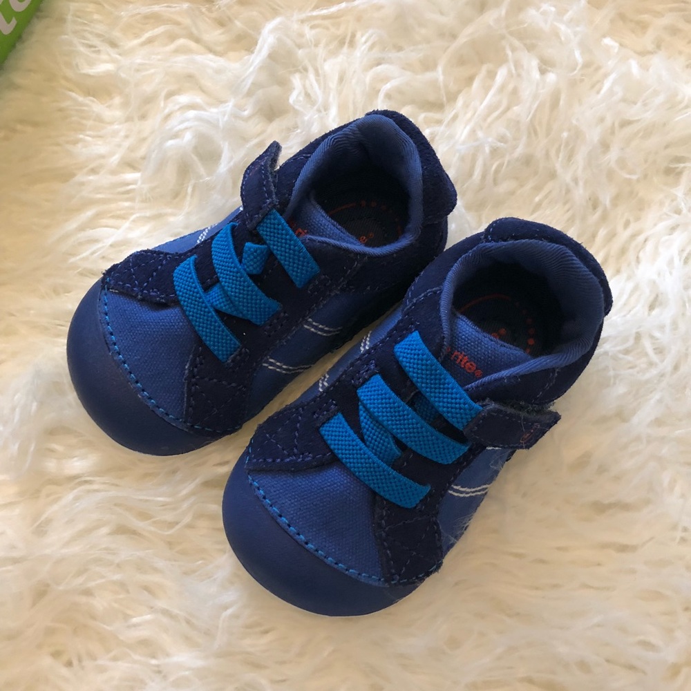 NEW Stride Rite Sneakers